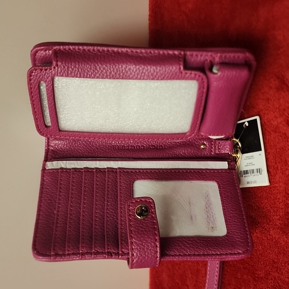 NWT. Juicy Couture Tech Wristlet, Wallet and IPhone  Holder. - Picture 10 of 16